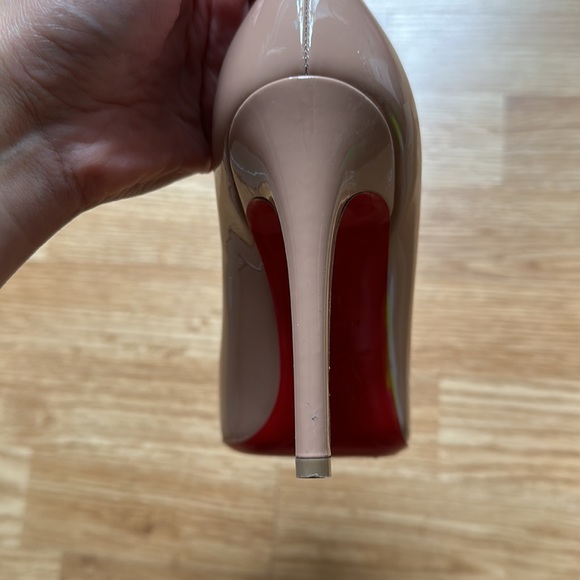Christian Louboutin Pigalle 100 Nude Patent Leather (size 37.5 EU) - Picture 4 of 16